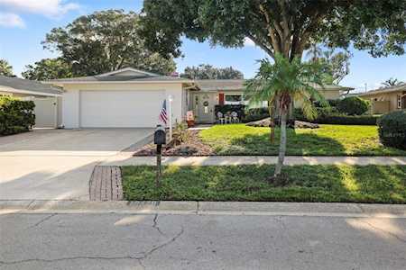 10479 137th Ln Largo, FL 33774