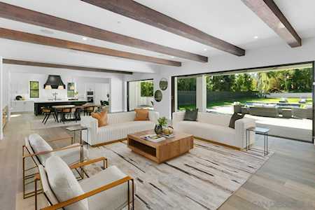 6344 La Pintura Dr La Jolla, CA 92037