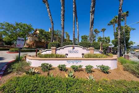 11356 Via Rancho San Diego #E El Cajon, CA 92019