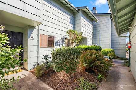 2353 40th Ave #4 Longview, WA 98632