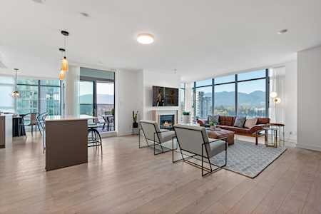 1616 Bayshore Drive #1501 Vancouver, BC V6G 3L1