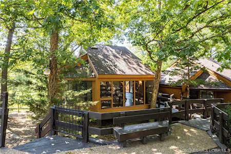 328 Hogan Dr Lake Ozark, MO 65049
