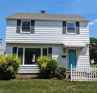 19820 Riverview Ave Rocky River, OH 44116