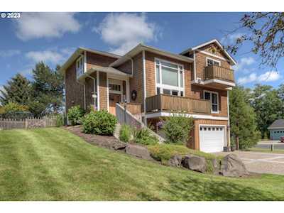 36226 River Point DR Astoria, OR 97103