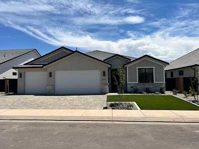 345 S Water Course DR Washington, UT 84780