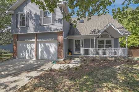 15812 Maple St Overland Park, KS 66223