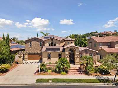 6993 Corte Langosta Carlsbad, CA 92009