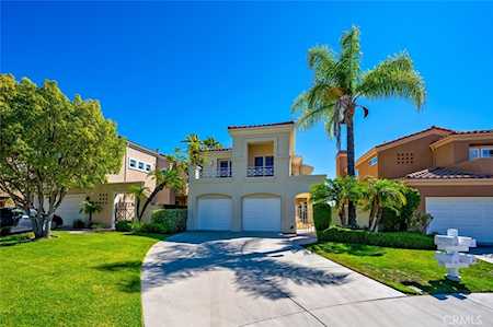 22 Cantora Lake Forest, CA 92610