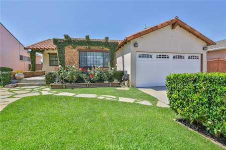 5143 Levelside Ave Lakewood, CA 90712