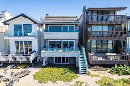 114 A Surfside Avenue Surfside, CA 90743