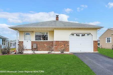 9 San Salvador St Toms River, NJ 08757