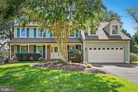 7532 Tarpley Dr Derwood, MD 20855