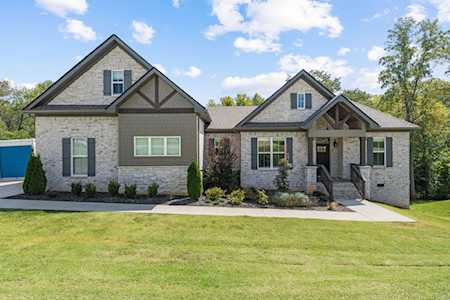 971 Nashs Nook Columbia, TN 38401