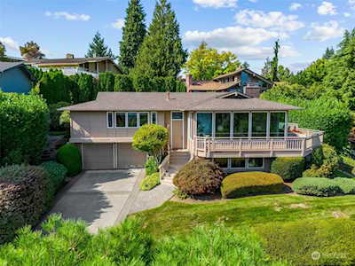835 179th Place NE Bellevue, WA 98008