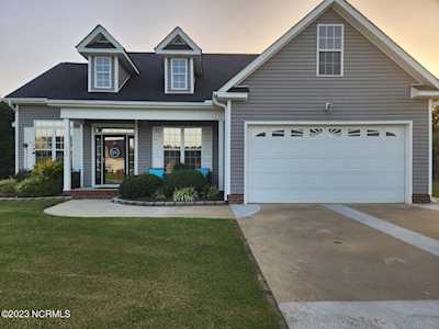 590 Arden Ridge Dr Grimesland, NC 27837
