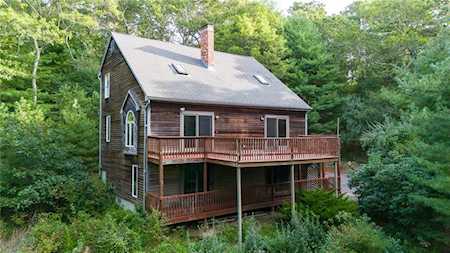 11 Arbutus Trl Charlestown, RI 02813