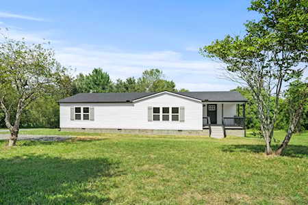 5877 Green Rd Springfield, TN 37172