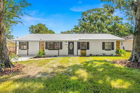 1908 N Barnes St Plant City, FL 33563
