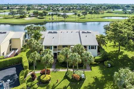 18 Eastgate Drive #D Boynton Beach, FL 33436