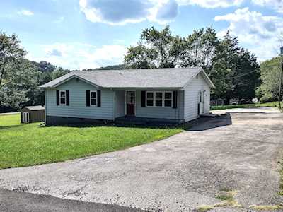 216 Spring View Dr La Follette, TN 37766