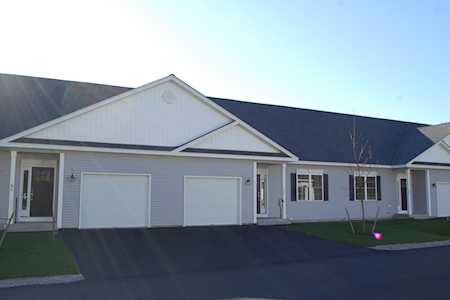 9C Villa Ln #2A Goffstown, NH 03045