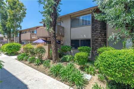 1062 Cabrillo Park Dr #D Santa Ana, CA 92701