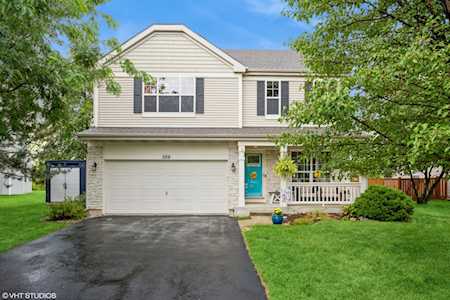 559 Suncrest Dr Aurora, IL 60506