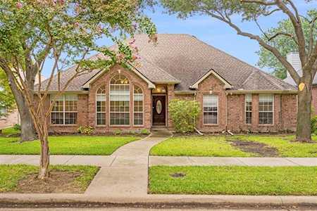 6302 Hidden Springs Lane Garland, TX 75044