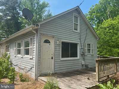 27857 Budds Creek Rd Mechanicsville, MD 20659