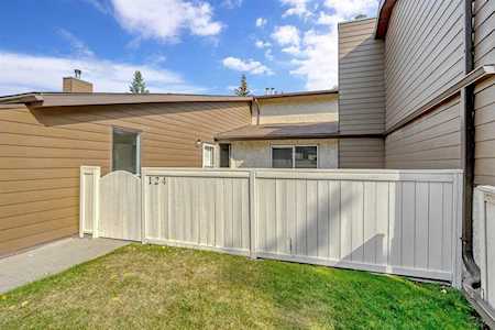 5404 10 Ave SE #124 Calgary, AB T2A 5G4