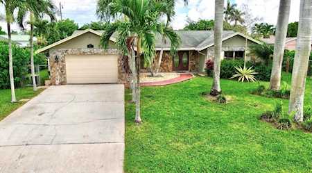 110 W Rubber Tree Drive Lake Worth, FL 33467