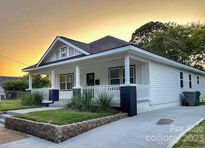 1017 Pegram St Charlotte, NC 28205