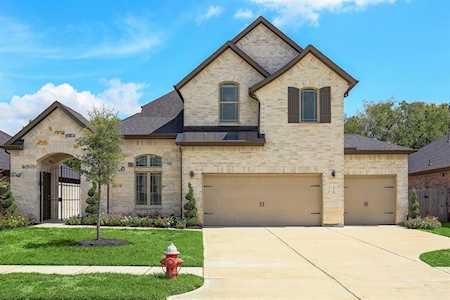 2528 Ravenna Ct Friendswood, TX 77546