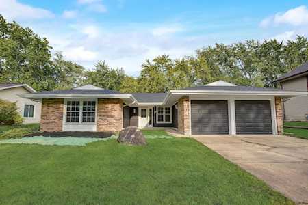 104 S Schmidt Rd Bolingbrook, IL 60440