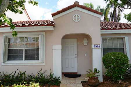 1514 Springside Dr Weston, FL 33326
