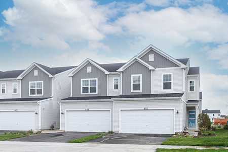 451 Comstock Rd South Elgin, IL 60177
