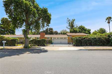 805 Towne St Costa Mesa, CA 92627