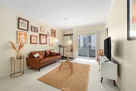 838 Pine Avenue #215 Long Beach, CA 90813