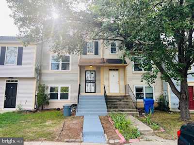 16 Oakside Ln Indian Head, MD 20640