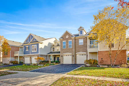 1361 Scarboro Rd #404 Schaumburg, IL 60193