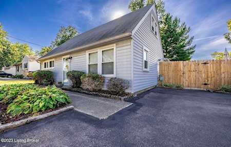 9423 Fairground Rd Louisville, KY 40291
