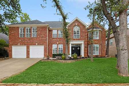 3917 Pebblebrook Lane Bedford, TX 76021