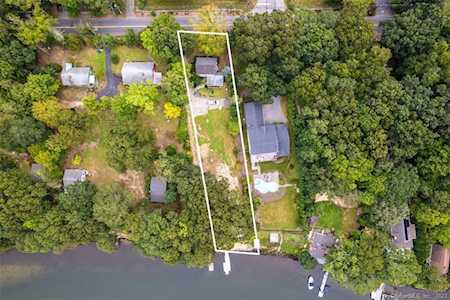 65 Oswegatchie Rd Waterford, CT 06385