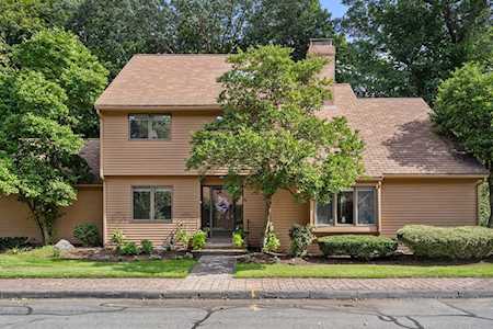 22 Grove Pl #26 Winchester, MA 01890