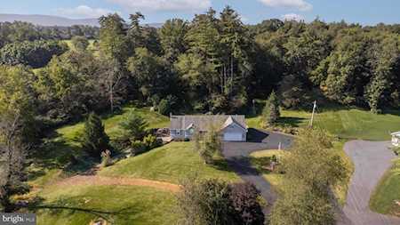 125 Tall Pines Ln Bellefonte, PA 16823