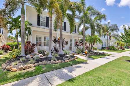 417 Islebay Dr Apollo Beach, FL 33572