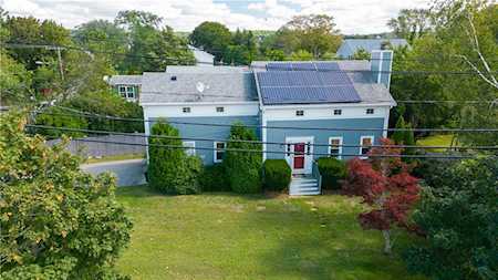 887 Anthony Rd Portsmouth, RI 02871