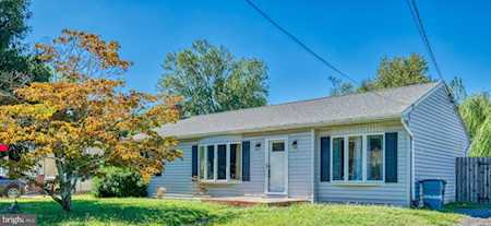 8384 Lockwood Rd Pasadena, MD 21122