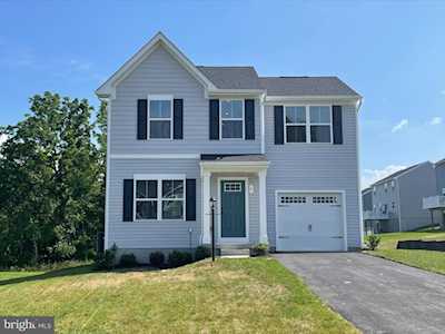 0059 Charlotte St Hagerstown, MD 21740