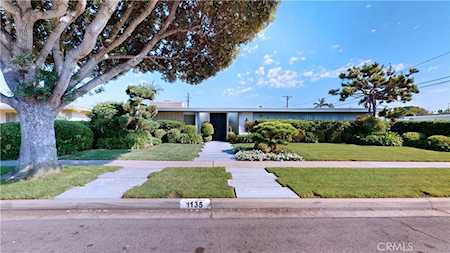 1135 E Amelia Dr Long Beach, CA 90807
